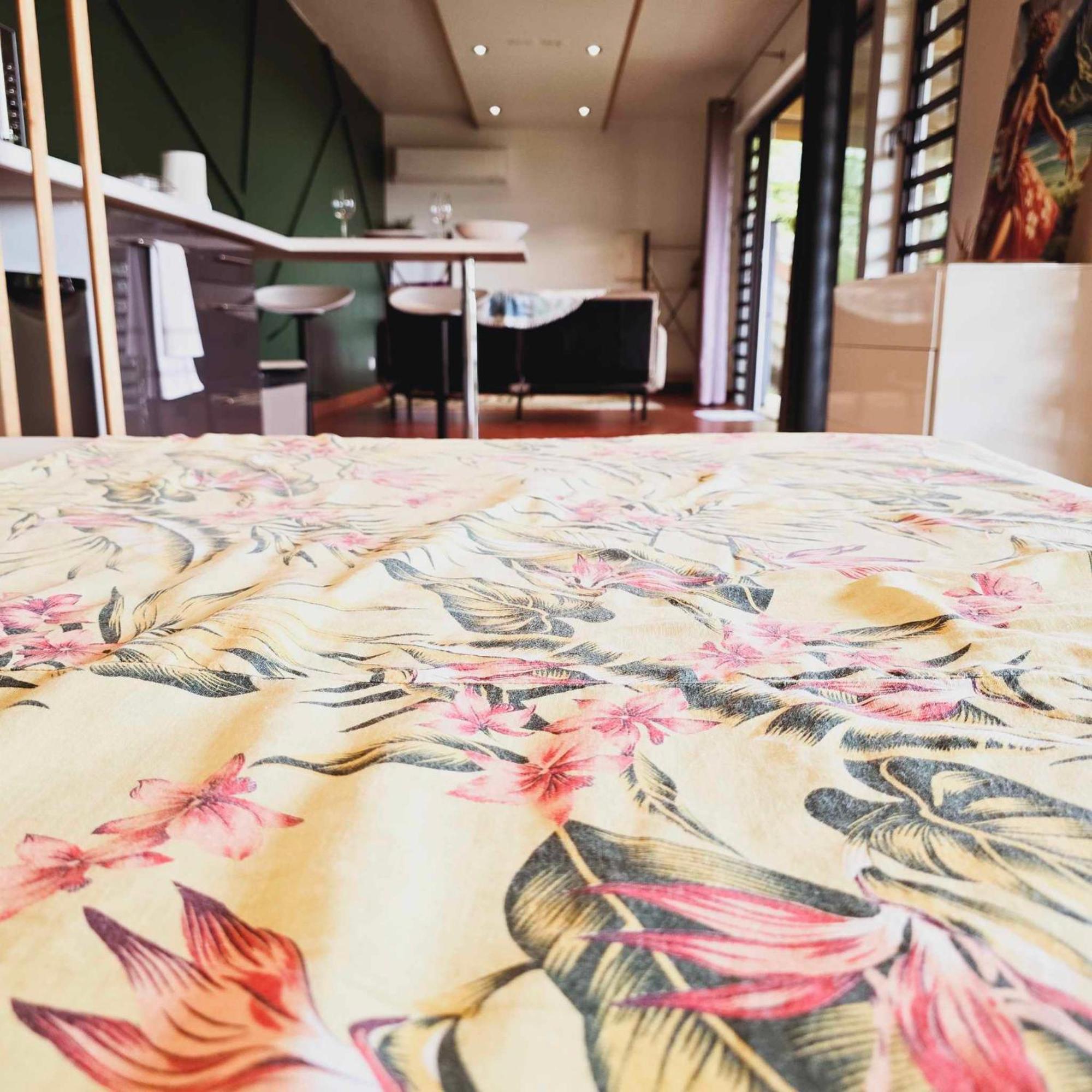 Fare Toahana, Accommodation With A Ocean View Fa'a'ā Extérieur photo